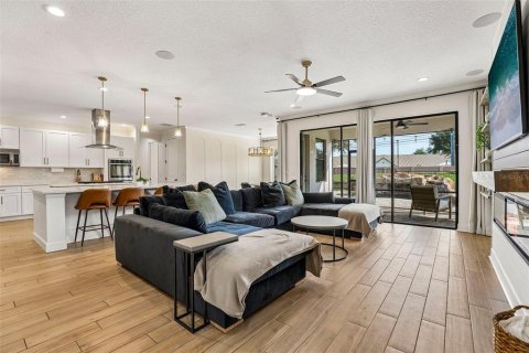 Casa en venta en Sanford, Florida, 6 dormitorios, 469.25 m2 № 2157276 - foto 5