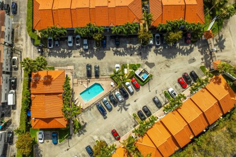 Adosado en venta en North Miami, Florida, 2 dormitorios, 110.09 m2 № 1828698 - foto 15