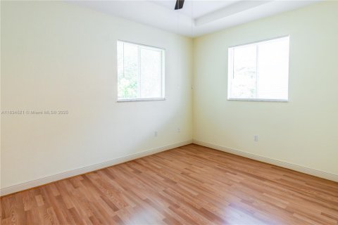 Adosado en venta en North Miami, Florida, 2 dormitorios, 110.09 m2 № 1828698 - foto 22
