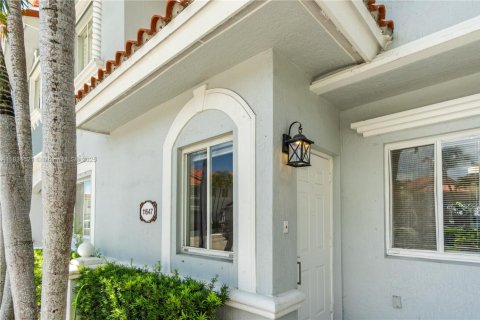 Adosado en venta en North Miami, Florida, 2 dormitorios, 110.09 m2 № 1828698 - foto 2