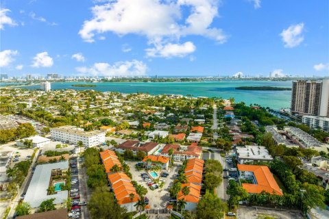 Adosado en venta en North Miami, Florida, 2 dormitorios, 110.09 m2 № 1828698 - foto 26