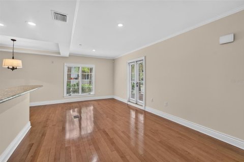 Copropriété à louer à Tampa, Floride: 3 chambres, 163.51 m2 № 2388104 - photo 9