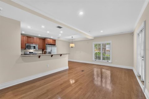 Copropriété à louer à Tampa, Floride: 3 chambres, 163.51 m2 № 2388104 - photo 11