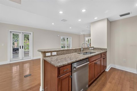 Copropriété à louer à Tampa, Floride: 3 chambres, 163.51 m2 № 2388104 - photo 19