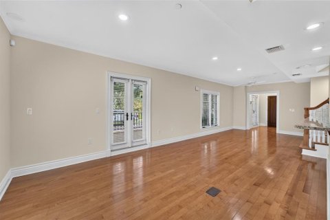 Copropriété à louer à Tampa, Floride: 3 chambres, 163.51 m2 № 2388104 - photo 12