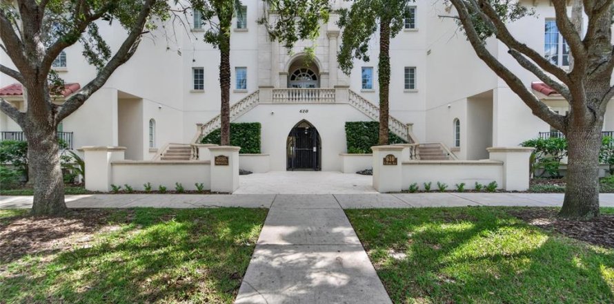 Condo à Tampa, Floride, 3 chambres  № 2388104