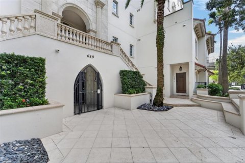 Copropriété à louer à Tampa, Floride: 3 chambres, 163.51 m2 № 2388104 - photo 3