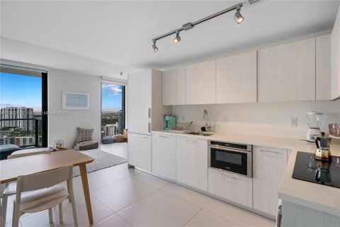 Copropriété à louer à Miami, Floride: 2 chambres, 87.7 m2 № 1945369 - photo 8