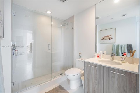 Copropriété à louer à Miami, Floride: 2 chambres, 87.7 m2 № 1945369 - photo 17