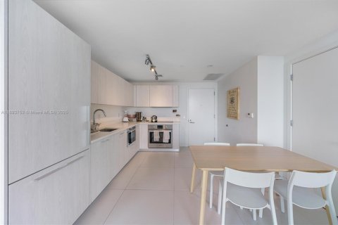 Copropriété à louer à Miami, Floride: 2 chambres, 87.7 m2 № 1945369 - photo 7