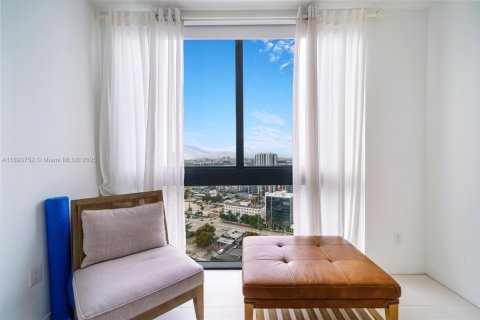 Copropriété à louer à Miami, Floride: 2 chambres, 87.7 m2 № 1945369 - photo 10