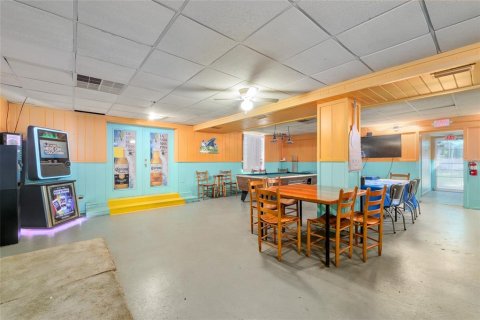 Commercial property in Fort White, Florida 631.18 sq.m. № 1873330 - photo 10