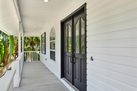 Casa en venta en Saint Petersburg, Florida, 4 dormitorios, 264.03 m2 № 1757090 - foto 7
