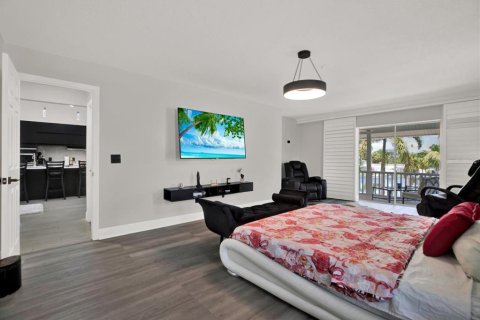 Casa en venta en Saint Petersburg, Florida, 4 dormitorios, 264.03 m2 № 1757090 - foto 18