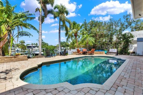 Casa en venta en Saint Petersburg, Florida, 4 dormitorios, 264.03 m2 № 1757090 - foto 6