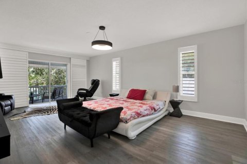 Casa en venta en Saint Petersburg, Florida, 4 dormitorios, 264.03 m2 № 1757090 - foto 19