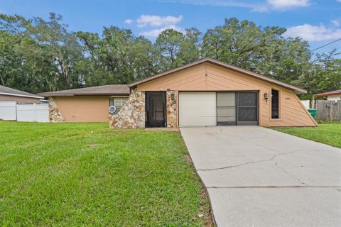 House in Inverness, Florida 2 bedrooms № 1909645 - photo 1