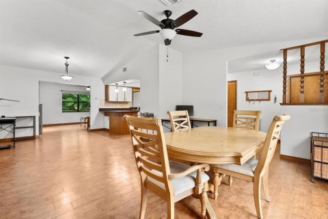 House in Inverness, Florida 2 bedrooms № 1909645 - photo 5