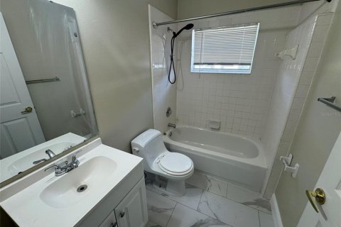 House in Ocoee, Florida 3 bedrooms, 156.73 sq.m. № 2156393 - photo 24