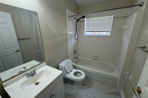 House in Ocoee, Florida 3 bedrooms, 156.73 sq.m. № 2156393 - photo 23