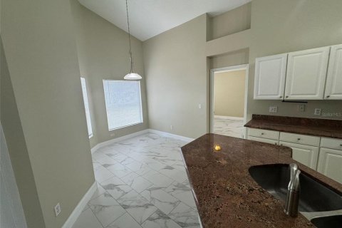 House in Ocoee, Florida 3 bedrooms, 156.73 sq.m. № 2156393 - photo 10