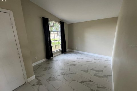 House in Ocoee, Florida 3 bedrooms, 156.73 sq.m. № 2156393 - photo 6