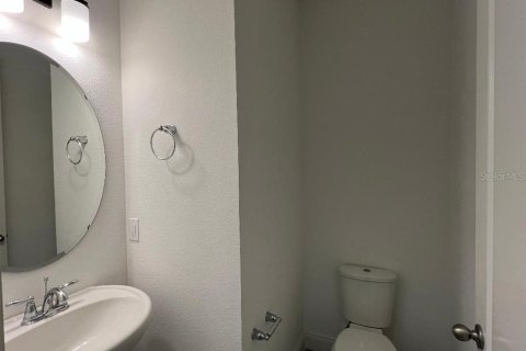 Снять в аренду таунхаус в Уинтер-Гарден, Флорида 1 комната, 149.48м2, № 2102368 - фото 16