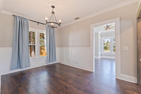 House in Saint Petersburg, Florida 3 bedrooms, 115.57 sq.m. № 1785412 - photo 14