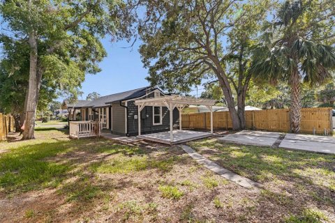 House in Saint Petersburg, Florida 3 bedrooms, 115.57 sq.m. № 1785412 - photo 29