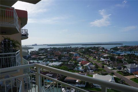 Condo in Saint Petersburg, Florida, 1 bedroom  № 1608123 - photo 7