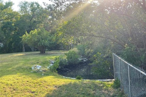Land in Gibsonton, Florida № 985675 - photo 12