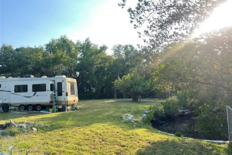 Land in Gibsonton, Florida № 985675 - photo 15