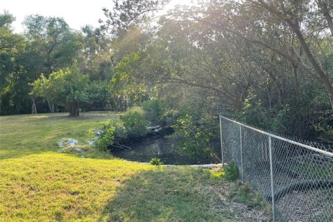 Land in Gibsonton, Florida № 985675 - photo 8