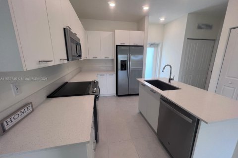 Condo in Doral, Florida, 1 bedroom in URBANA  № 1764322 - photo 3