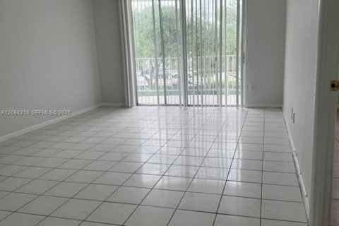 Copropriété à vendre à Miami, Floride: 1 chambre, 76.74 m2 № 2382020 - photo 7