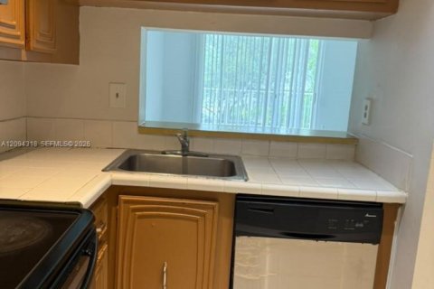 Copropriété à vendre à Miami, Floride: 1 chambre, 76.74 m2 № 2382020 - photo 8