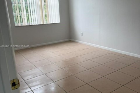 Copropriété à vendre à Miami, Floride: 1 chambre, 76.74 m2 № 2382020 - photo 6