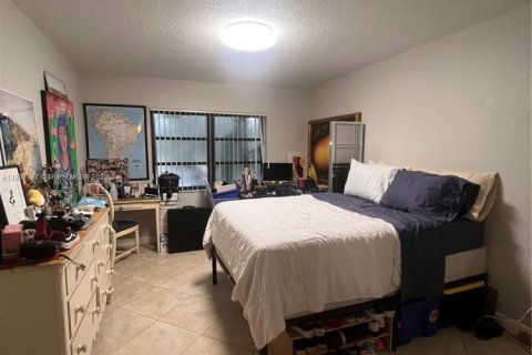 Copropriété à vendre à Miami, Floride: 1 chambre, 79.34 m2 № 1930907 - photo 10