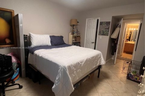 Copropriété à vendre à Miami, Floride: 1 chambre, 79.34 m2 № 1930907 - photo 11