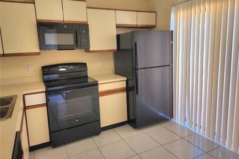 Condominio en alquiler en Kissimmee, Florida, 2 dormitorios, 88.63 m2 № 1919613 - foto 9