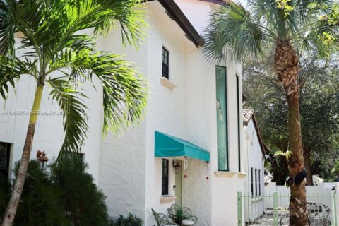 Touwnhouse à Dania Beach, Floride 3 chambres, 246.93 m2 № 2027847