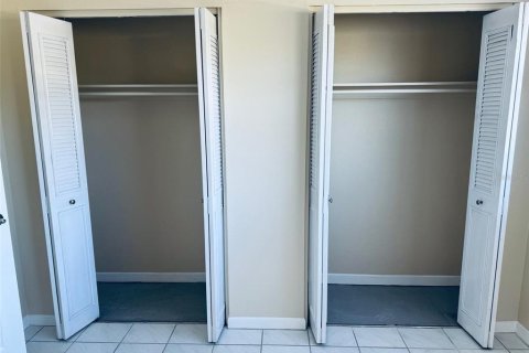 Купить кондоминиум в Ларго, Флорида 5 комнат, 64.1м2, № 1815827 - фото 13