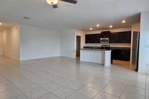 Casa en venta en Riverview, Florida, 5 dormitorios, 205.96 m2 № 2126816 - foto 11