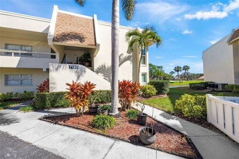 Copropriété à vendre à Sarasota, Floride: 2 chambres, 84.45 m2 № 2115115 - photo 9