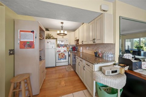 Copropriété à vendre à Sarasota, Floride: 2 chambres, 84.45 m2 № 2115115 - photo 16
