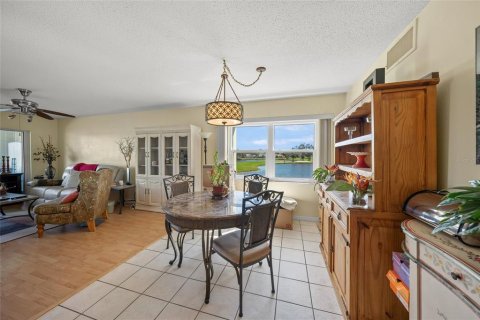 Copropriété à vendre à Sarasota, Floride: 2 chambres, 84.45 m2 № 2115115 - photo 17