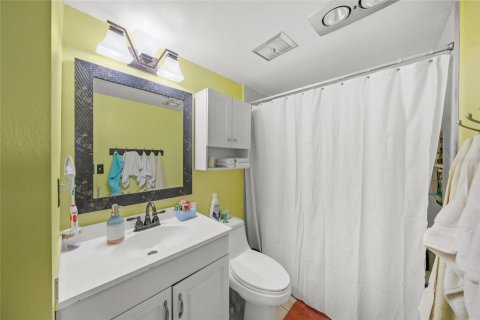 Copropriété à vendre à Sarasota, Floride: 2 chambres, 84.45 m2 № 2115115 - photo 28