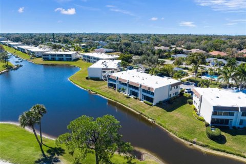 Copropriété à vendre à Sarasota, Floride: 2 chambres, 84.45 m2 № 2115115 - photo 7