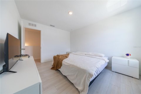 Casa en alquiler en Groveland, Florida, 3 dormitorios, 155.7 m2 № 2283420 - foto 26