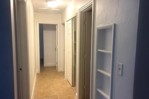 Casa en venta en Fort Lauderdale, Florida, 5 dormitorios, 152.45 m2 № 2184055 - foto 11